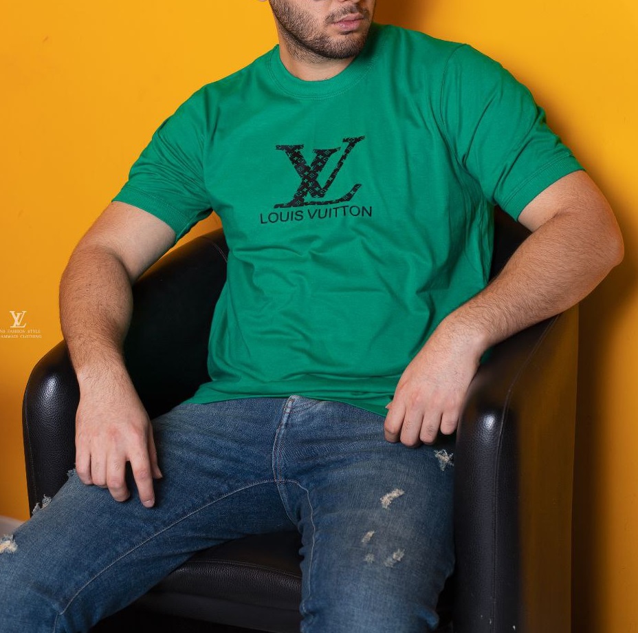 تیشرت مردانه  لویس ویتون Louis Vuitton رنگ سبز آسیتن کش